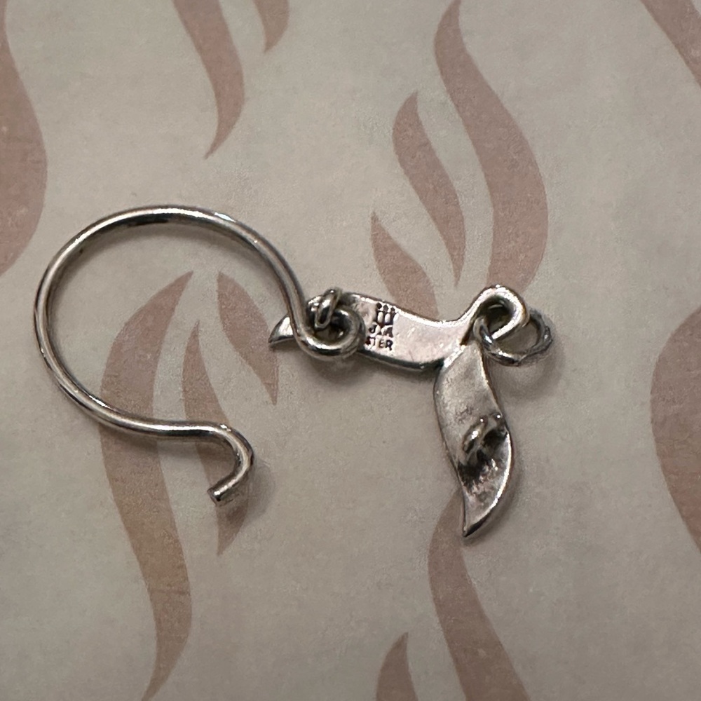 Vintage RETIRED James Avery Whale Tail Charm Holder Sterling Silver - Picture 3 of 5